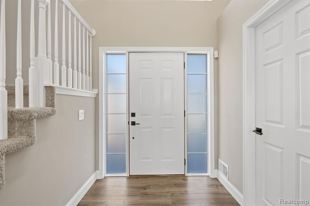 7854 GREENE FARM Drive, Ypsilanti, MI 48197 — Photo 4