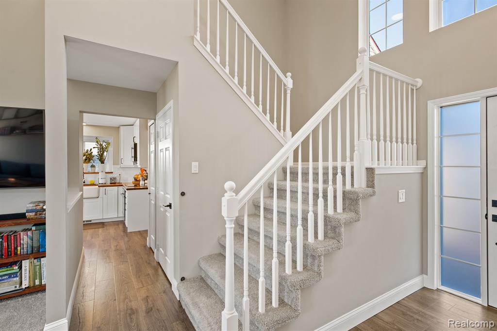 7854 GREENE FARM Drive, Ypsilanti, MI 48197 — Photo 8