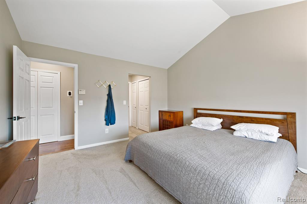 7854 GREENE FARM Drive, Ypsilanti, MI 48197 — Photo 18