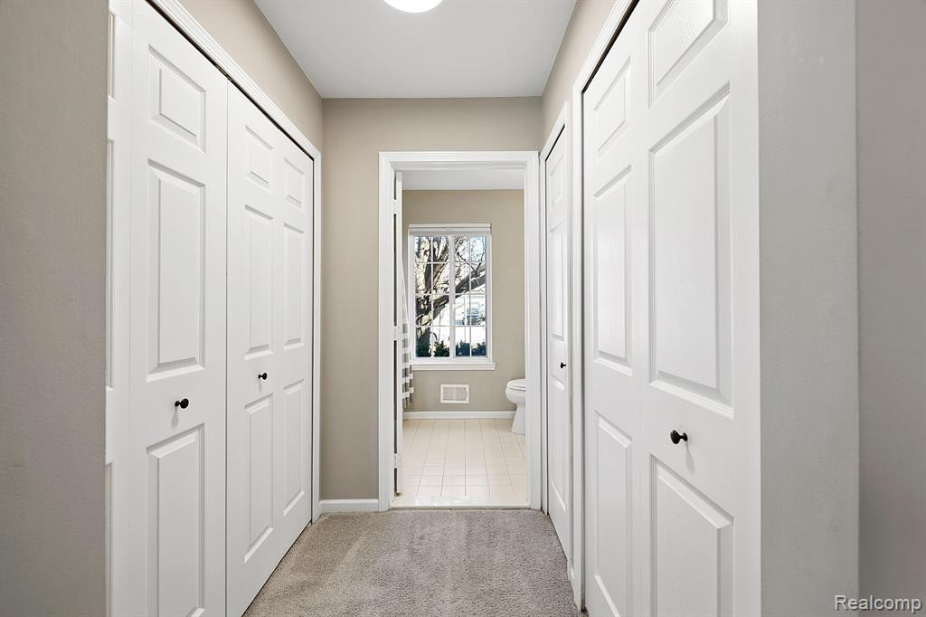 7854 GREENE FARM Drive, Ypsilanti, MI 48197 — Photo 19