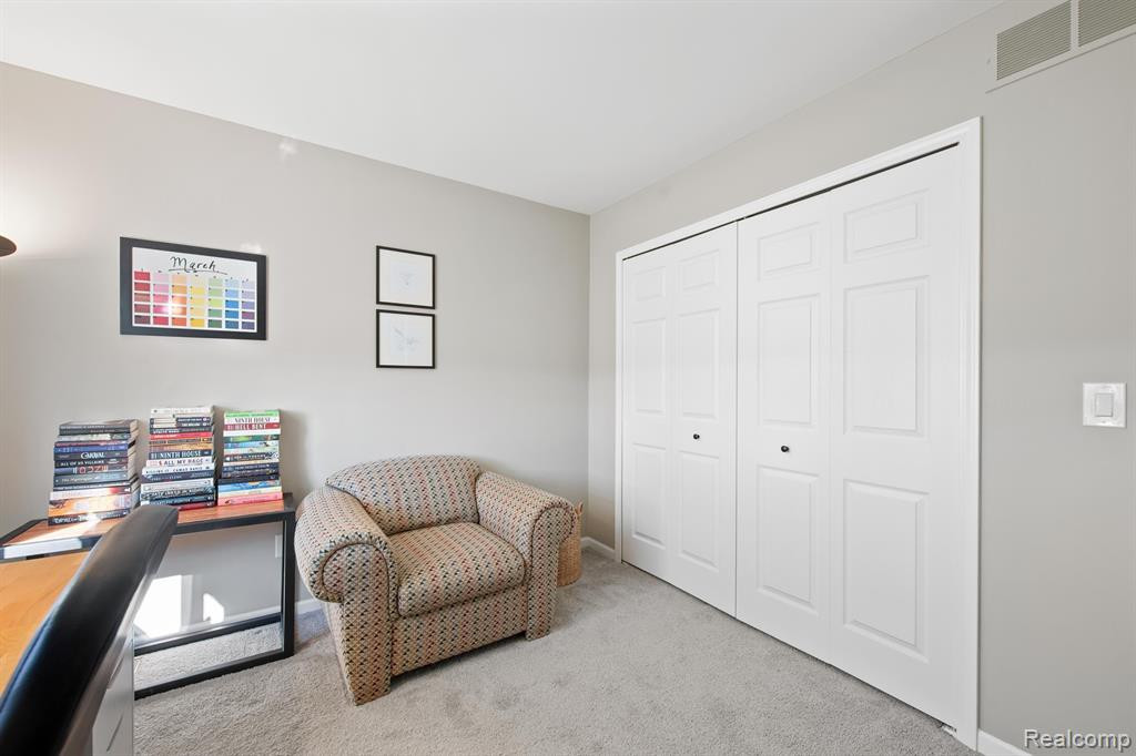 7854 GREENE FARM Drive, Ypsilanti, MI 48197 — Photo 23