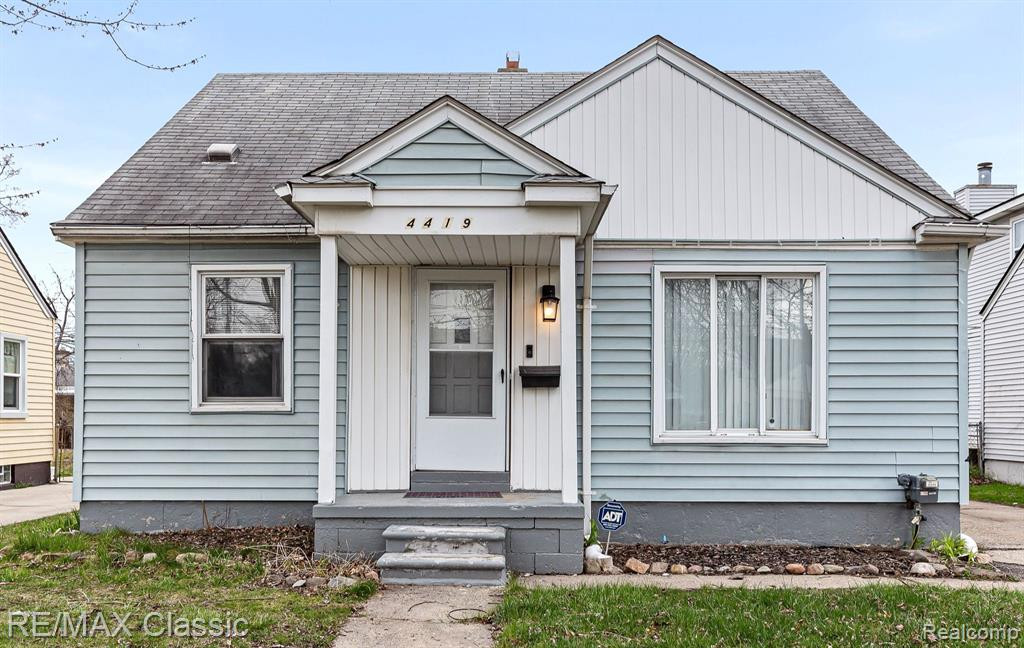 4419 HOWE Road, Wayne, MI 48184 — front exterior