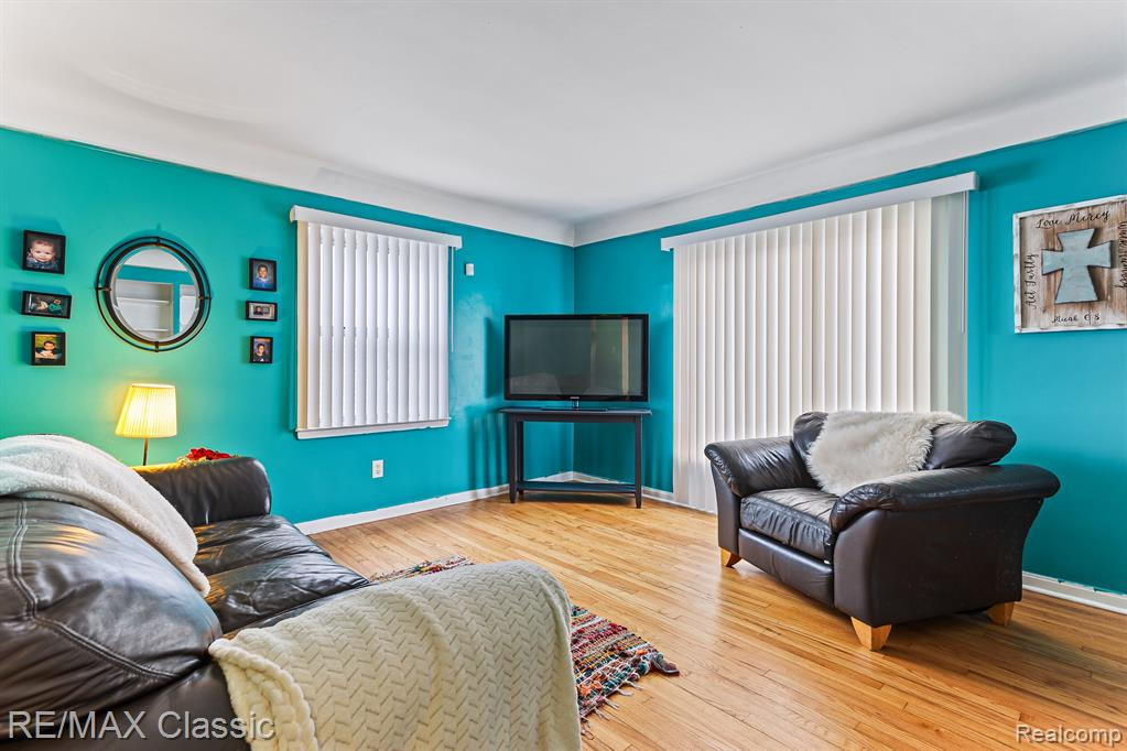 4419 HOWE Road, Wayne, MI 48184 — Photo 5
