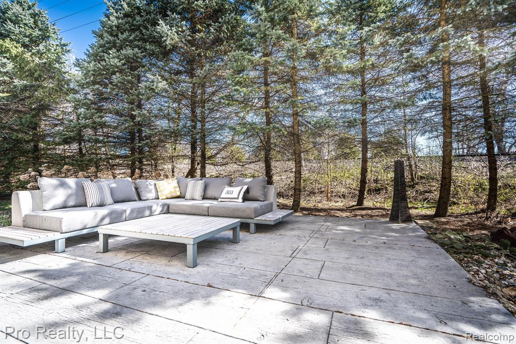 303 RED RYDER Drive, Plymouth, MI 48170 — Photo 54