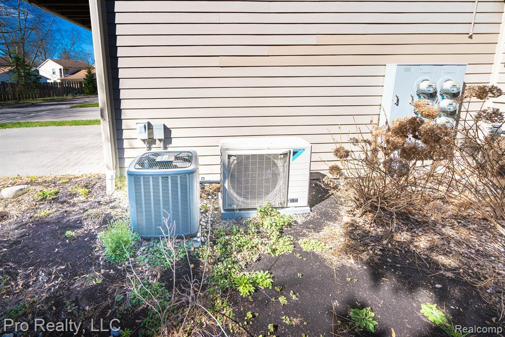 303 RED RYDER Drive, Plymouth, MI 48170 — Photo 55