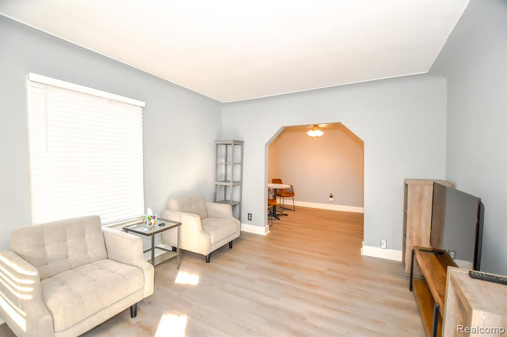 21344 MITCHELLDALE Avenue, Ferndale, MI 48220 — Photo 4