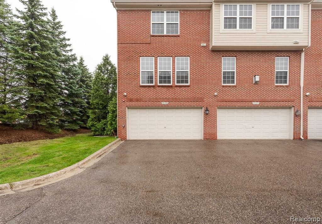 25385 SAINT JAMES, Southfield, MI 48075 — Photo 4
