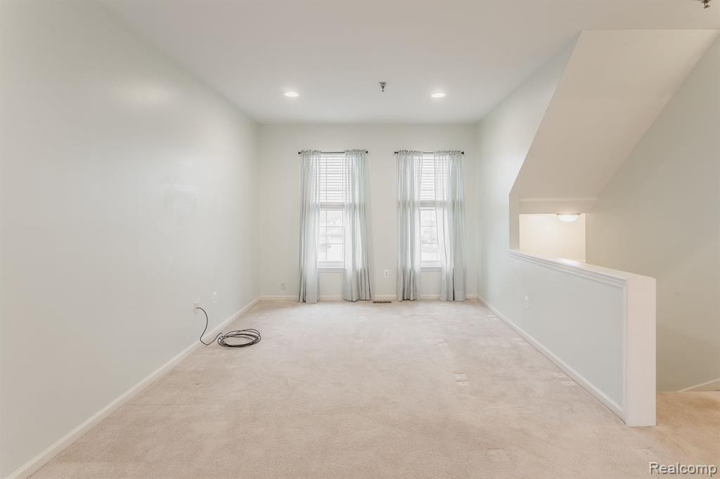 25385 SAINT JAMES, Southfield, MI 48075 — Photo 6