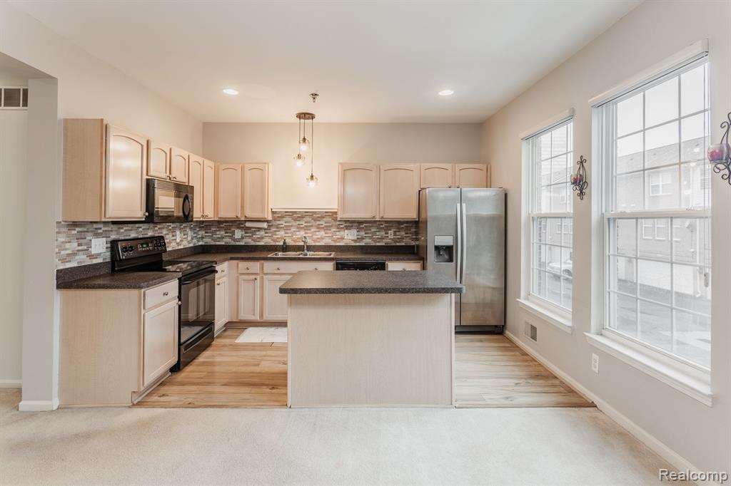 25385 SAINT JAMES, Southfield, MI 48075 — Photo 8