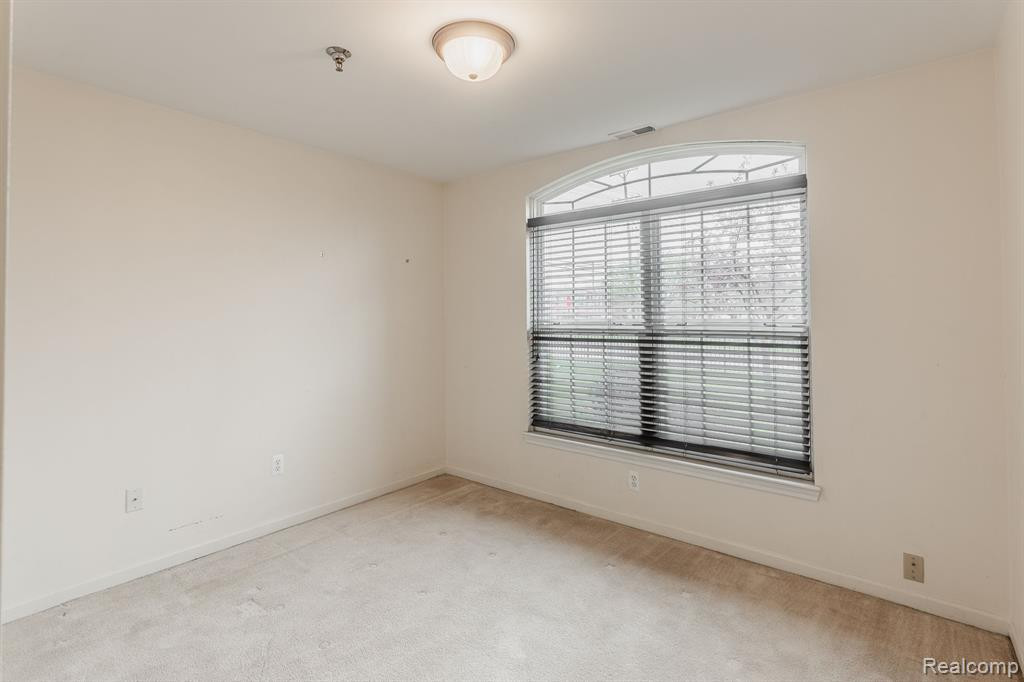 25385 SAINT JAMES, Southfield, MI 48075 — Photo 25