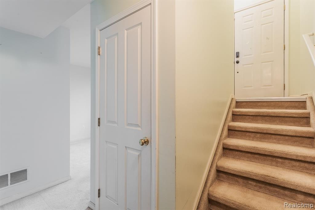 25385 SAINT JAMES, Southfield, MI 48075 — Photo 26