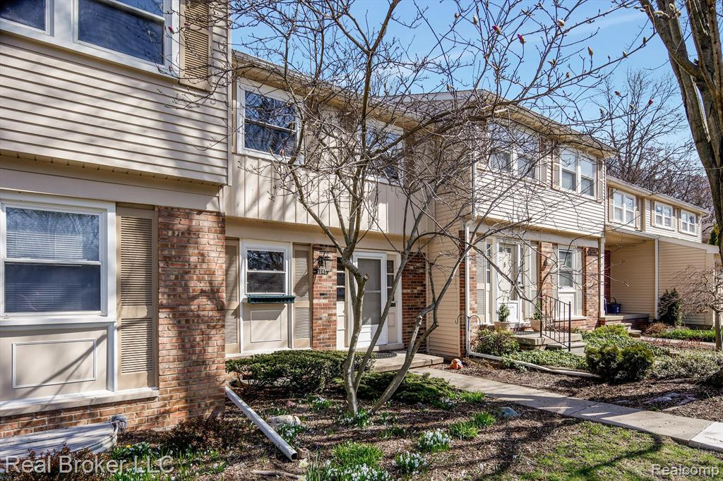 5240 BREEZE HILL, 88, Troy, MI 48098 — Photo 4