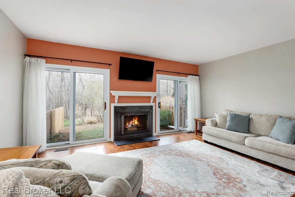 5240 BREEZE HILL, 88, Troy, MI 48098 — Photo 6