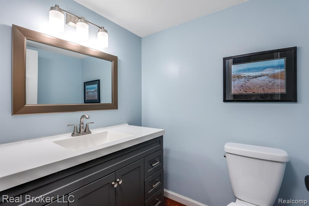 5240 BREEZE HILL, 88, Troy, MI 48098 — Photo 12