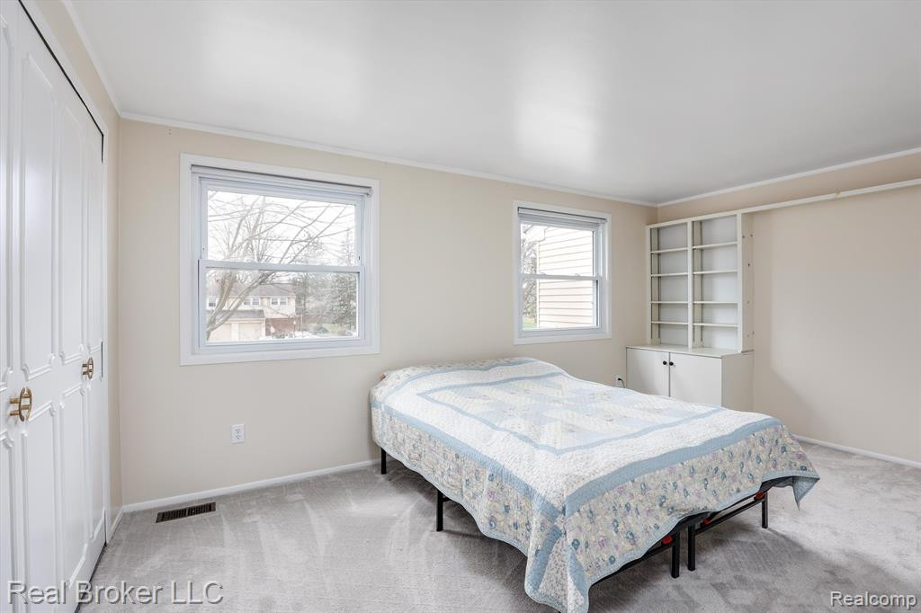 5240 BREEZE HILL, 88, Troy, MI 48098 — Photo 14