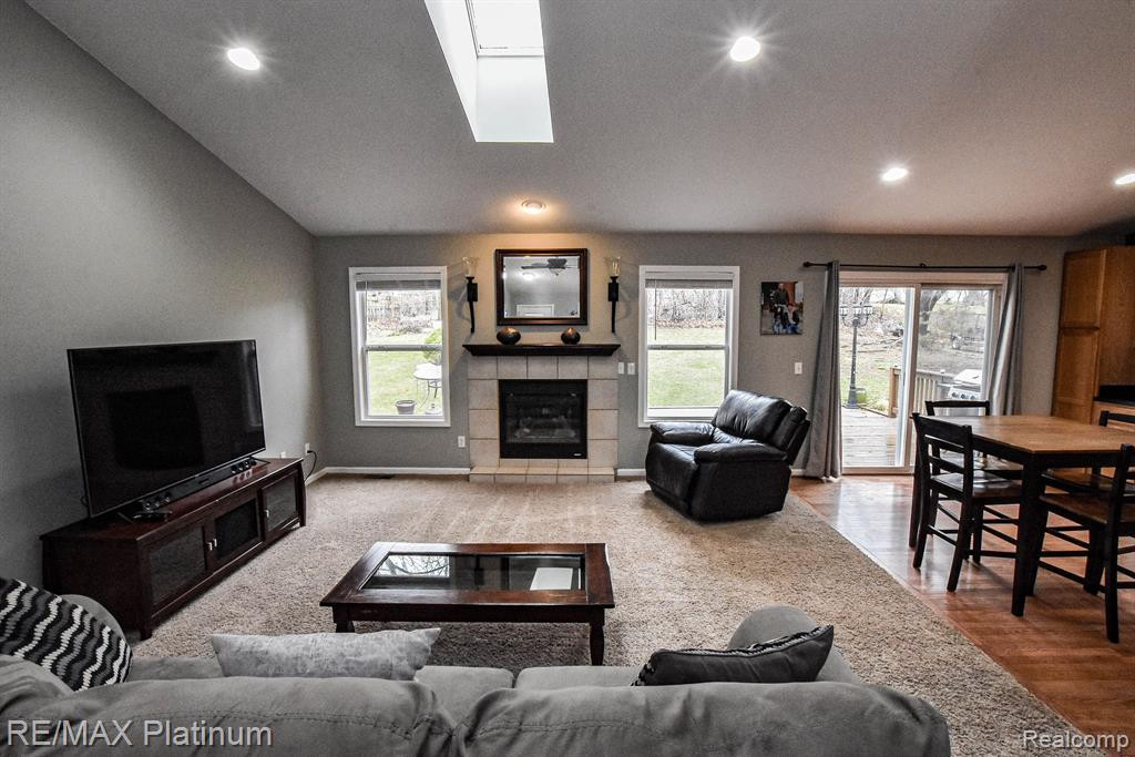 4067 ENGLAND BEACH Road, White Lake, MI 48383 — Photo 10