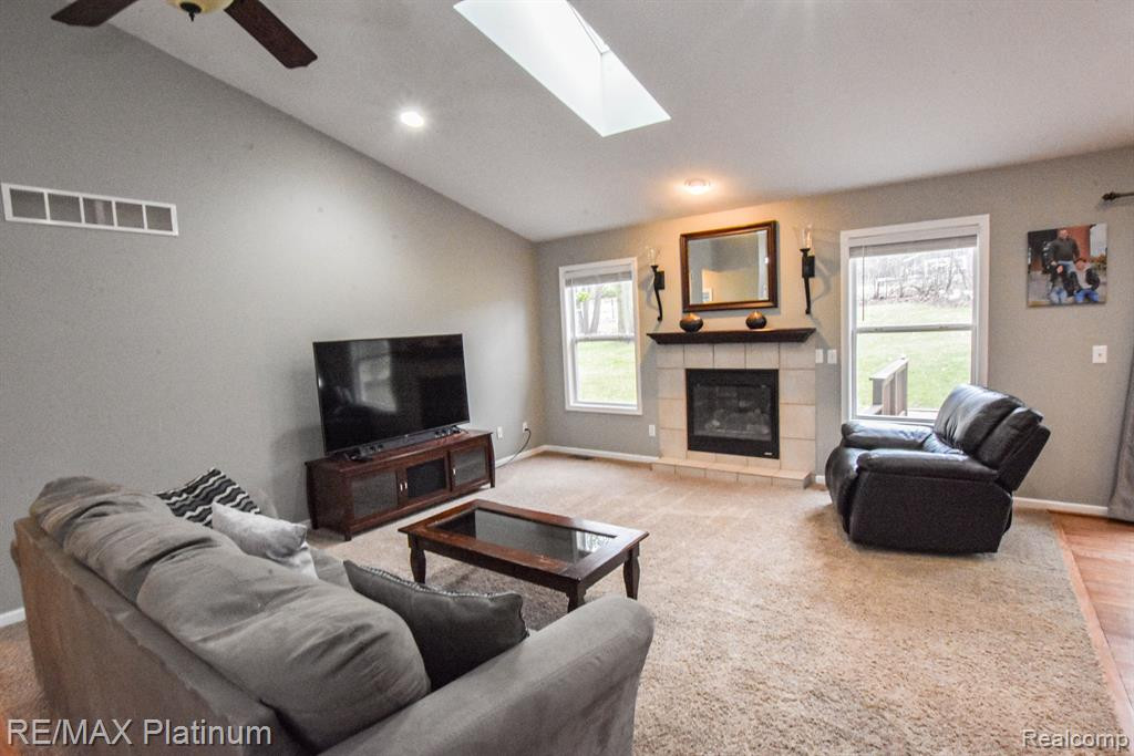 4067 ENGLAND BEACH Road, White Lake, MI 48383 — Photo 12
