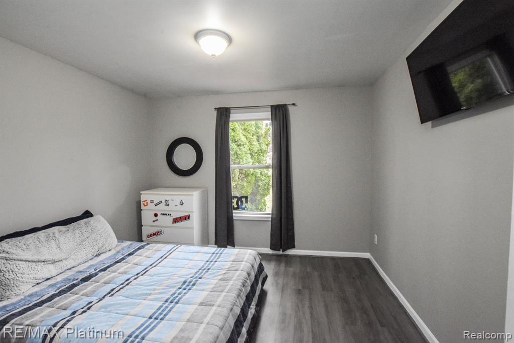 4067 ENGLAND BEACH Road, White Lake, MI 48383 — Photo 28