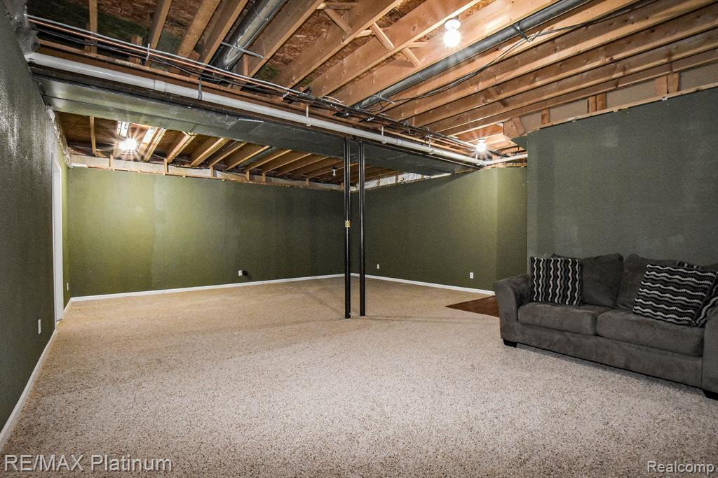 4067 ENGLAND BEACH Road, White Lake, MI 48383 — Photo 35