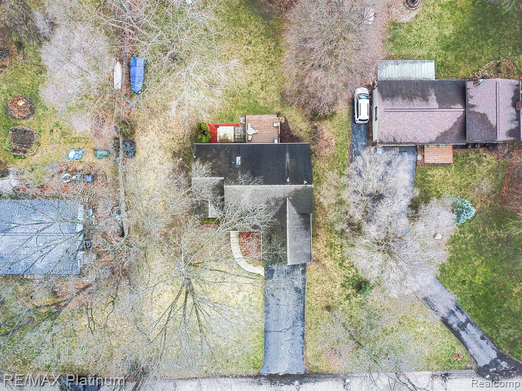 4067 ENGLAND BEACH Road, White Lake, MI 48383 — Photo 36