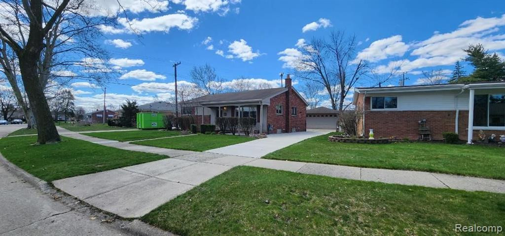 7627 ROSEMARY Street, Dearborn Heights, MI 48127 — Photo 3