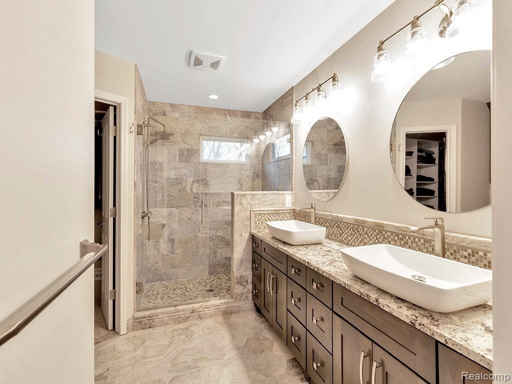 45711 MORNINGSIDE Court, Canton, MI 48187 — Photo 20
