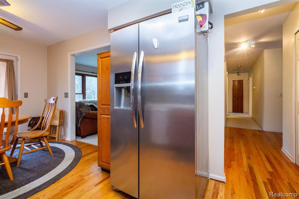 9410 MICHIGAMME Road, Clarkston, MI 48348 — Photo 13