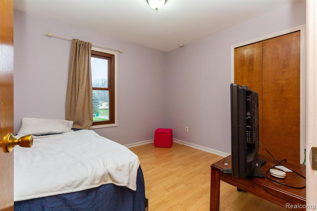 9410 MICHIGAMME Road, Clarkston, MI 48348 — Photo 17