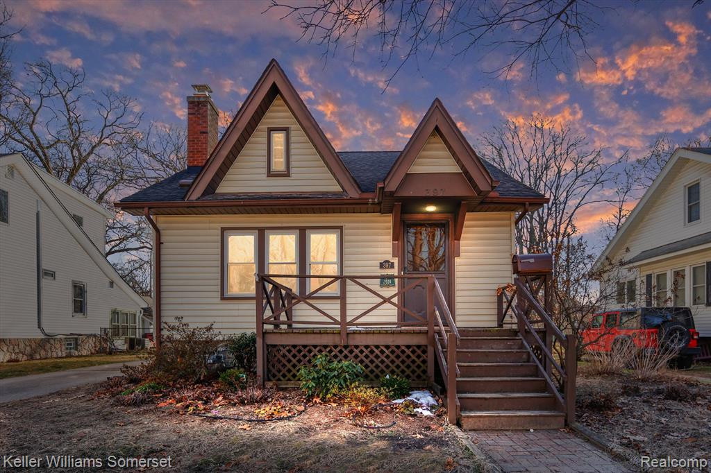 397 W Lewiston Avenue, Ferndale, MI 48220 — front exterior