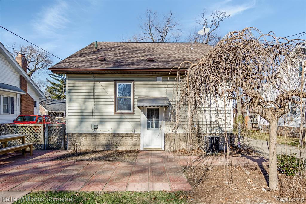 397 W Lewiston Avenue, Ferndale, MI 48220 — Photo 28