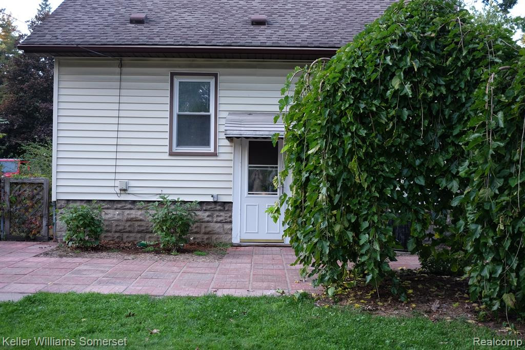 397 W Lewiston Avenue, Ferndale, MI 48220 — Photo 34