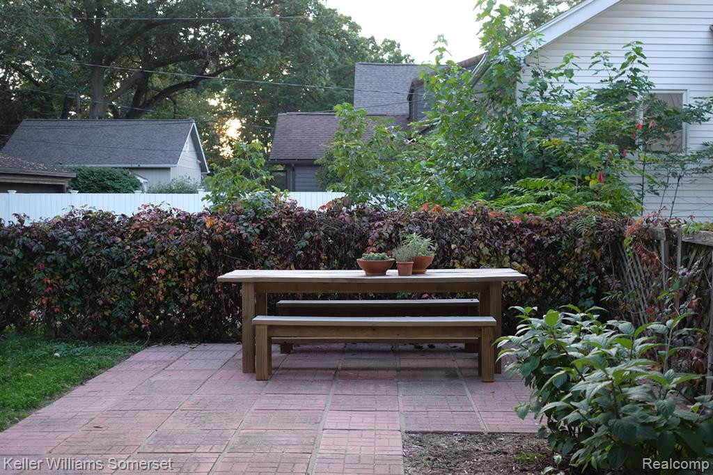 397 W Lewiston Avenue, Ferndale, MI 48220 — Photo 48