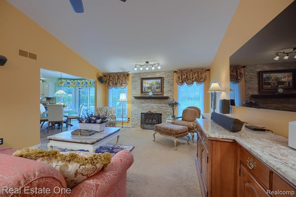 5720 GARNET Circle, Clarkston, MI 48348 — Photo 8