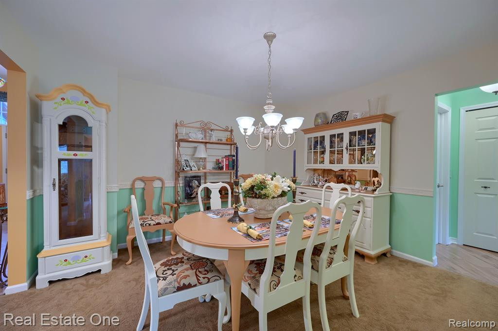 5720 GARNET Circle, Clarkston, MI 48348 — Photo 11
