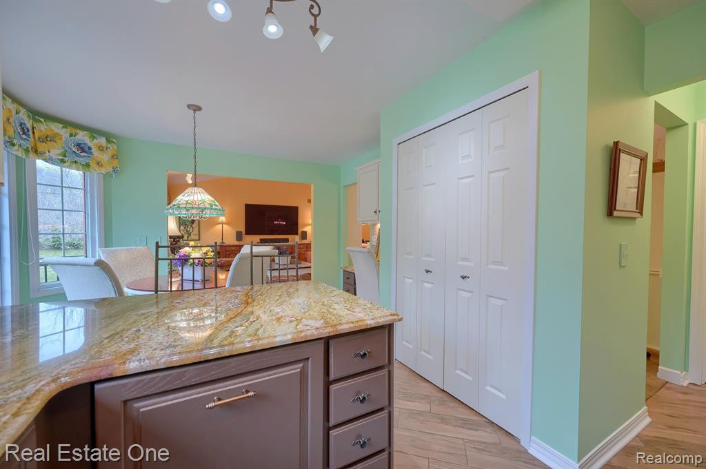 5720 GARNET Circle, Clarkston, MI 48348 — Photo 16