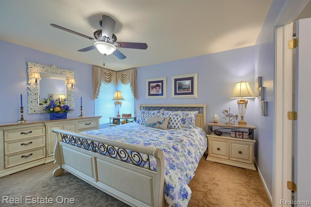 5720 GARNET Circle, Clarkston, MI 48348 — Photo 19