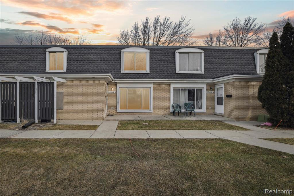 29864 City Center Drive, 4, Warren, MI 48093 — front exterior