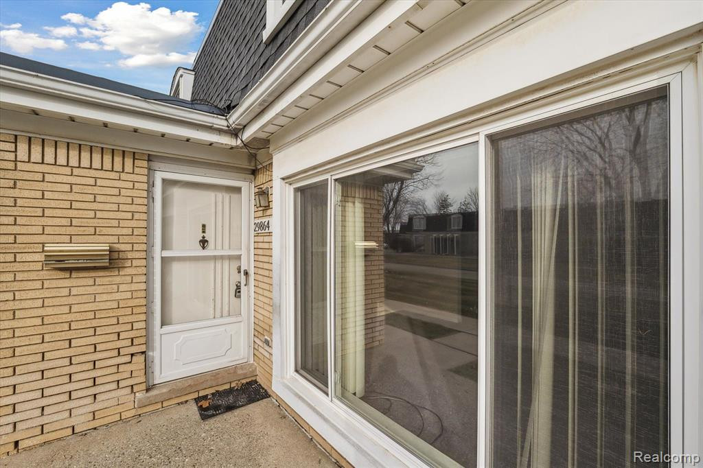 29864 City Center Drive, 4, Warren, MI 48093 — Photo 5
