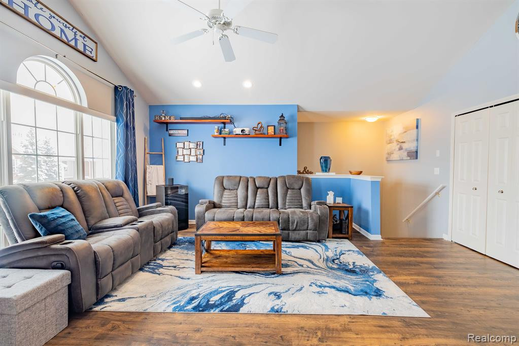 16899 DOVER Drive, Northville, MI 48168 — Photo 4