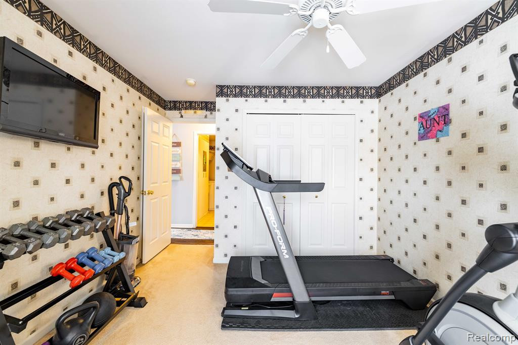 16899 DOVER Drive, Northville, MI 48168 — Photo 23