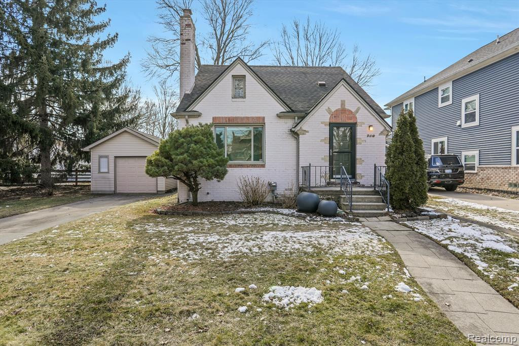 710 E 2ND Street, Royal Oak, MI 48067 — front exterior