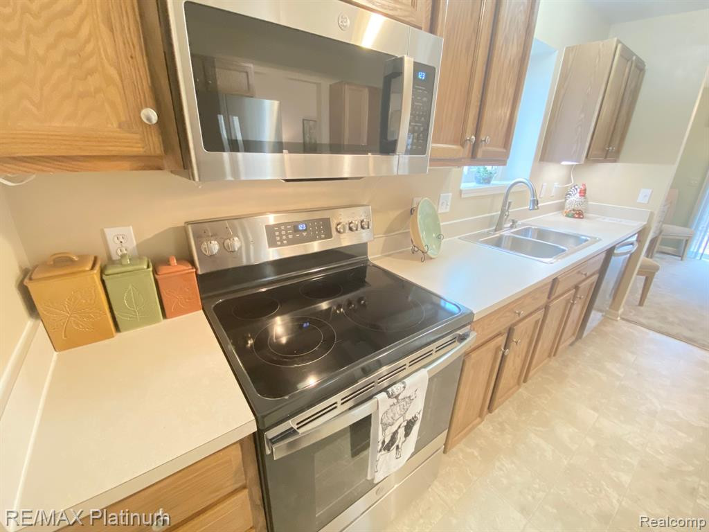 3349 Dewdrop Lane, Howell, MI 48843 — Photo 24
