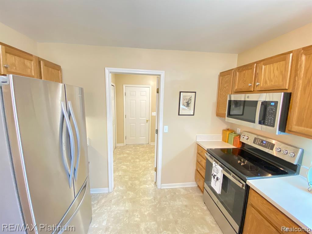 3349 Dewdrop Lane, Howell, MI 48843 — Photo 25