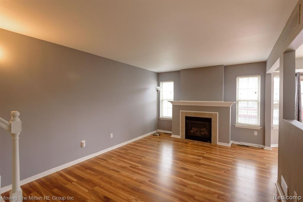 8711 VINE Street, Van Buren, MI 48111 — Photo 5