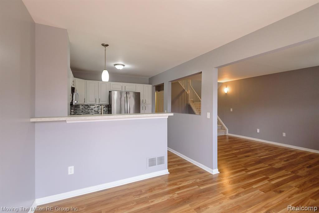 8711 VINE Street, Van Buren, MI 48111 — Photo 7