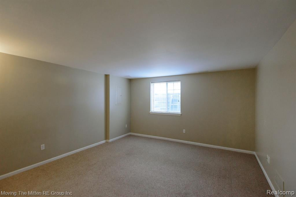 8711 VINE Street, Van Buren, MI 48111 — Photo 25