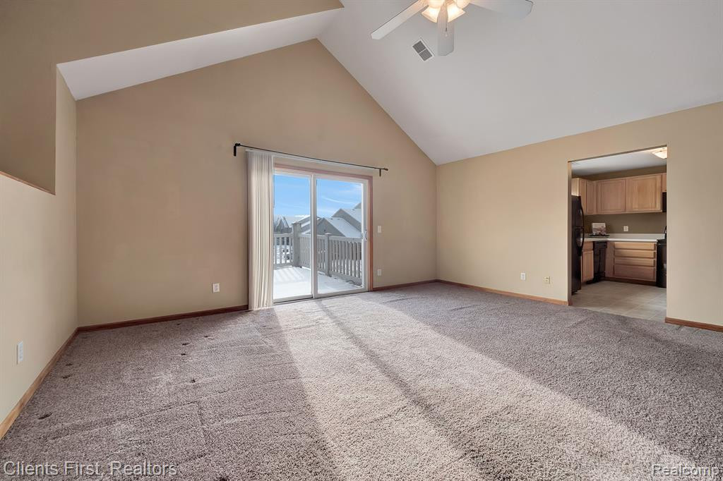 402 MARIGOLD Circle, 88, Westland, MI — Photo 5