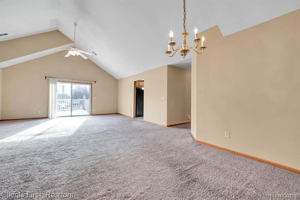 402 MARIGOLD Circle, 88, Westland, MI — Photo 8