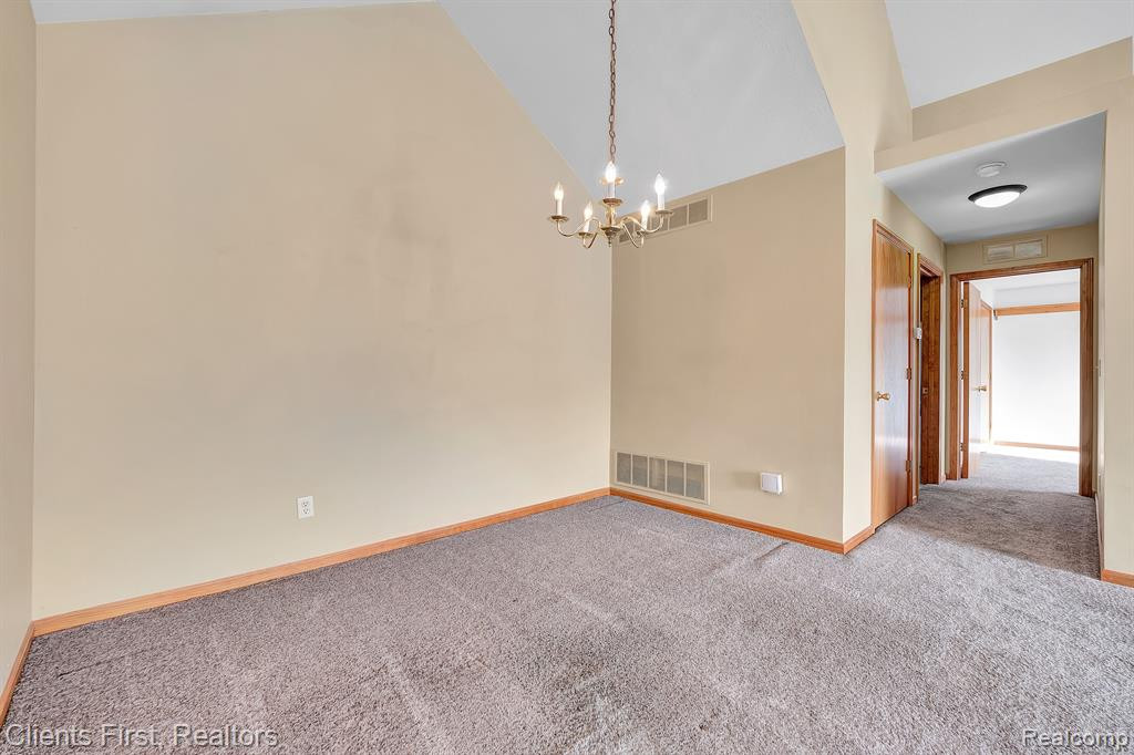402 MARIGOLD Circle, 88, Westland, MI — Photo 11