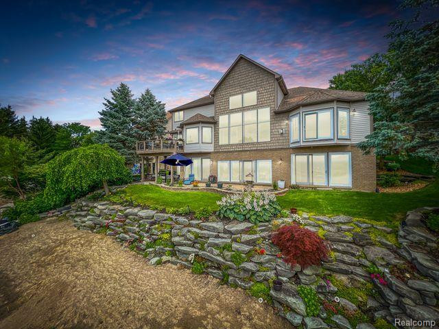 550 BAY POINTE Drive, Oxford, MI 48371 — Photo 2